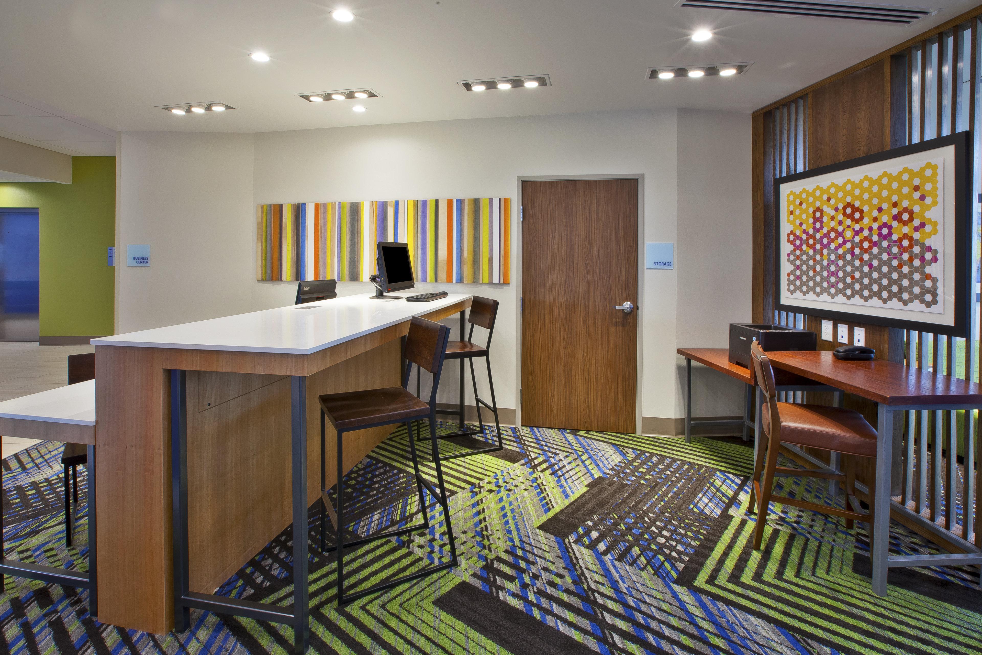 Holiday Inn Express And Suites South Hill By Ihg Экстерьер фото