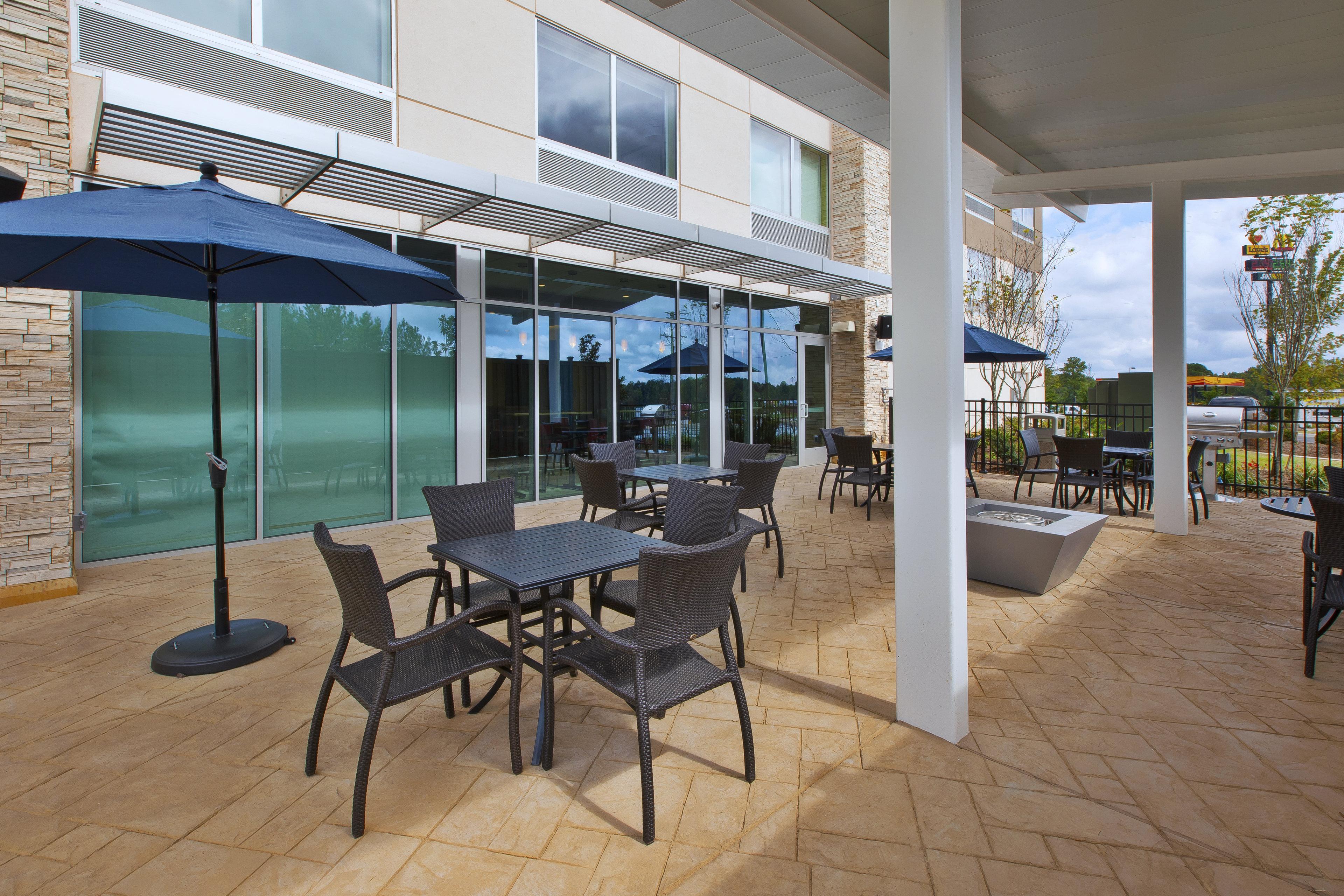 Holiday Inn Express And Suites South Hill By Ihg Экстерьер фото