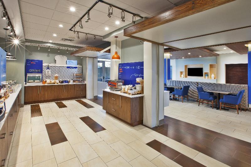 Holiday Inn Express And Suites South Hill By Ihg Экстерьер фото